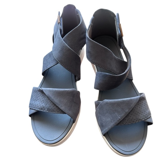Dr. Scholl's Blue Sandals with Modern Criss-Cross Design - Picture 1 of 5